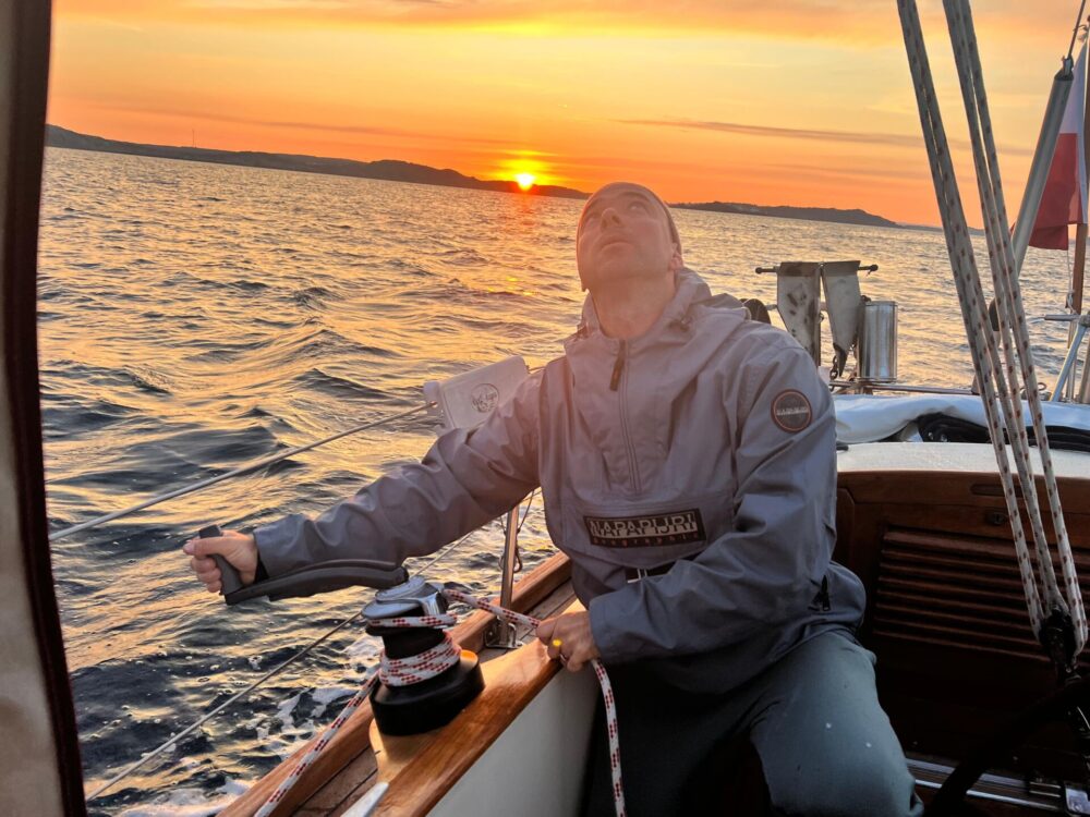 Experienced Skipper Available – ICC & RYA Certified