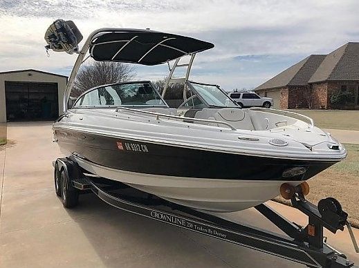 2007 Crownline 230 LS for Sale