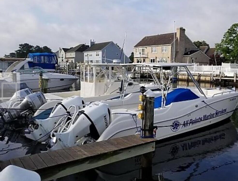 2005 World Cat 270 SD for Sale