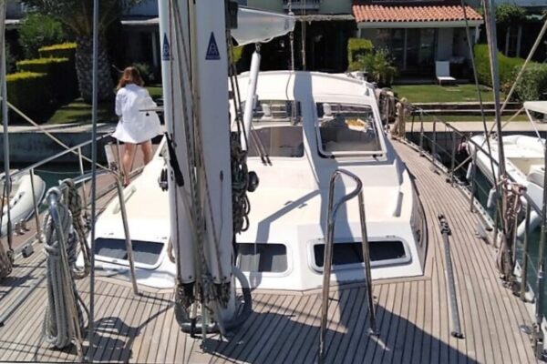 Van Dam Nordia Pilot House Cruiser 58