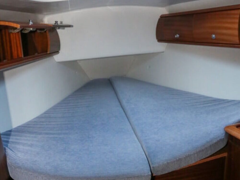 Bavaria 44