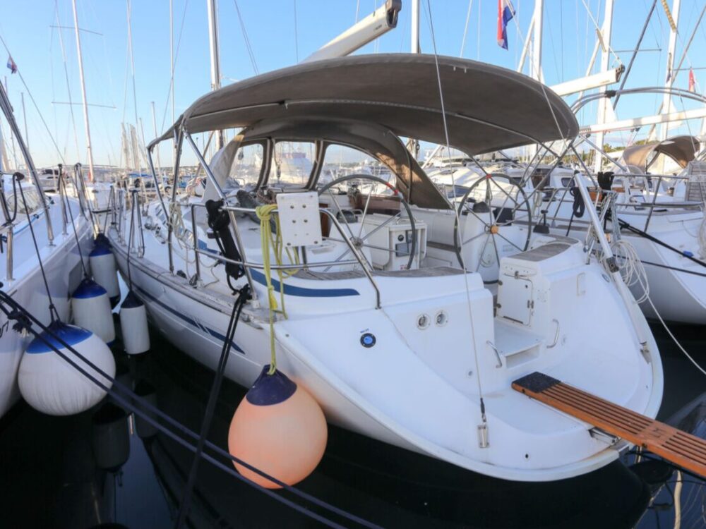 Bavaria 44