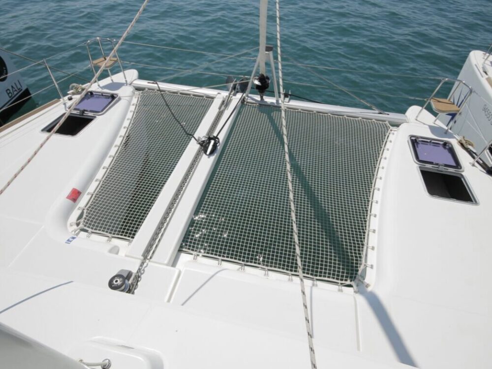 Lagoon 400 S2 Catamaran