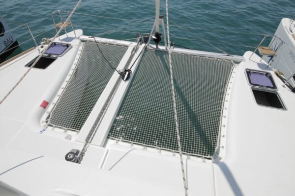 Lagoon 400 S2 Catamaran