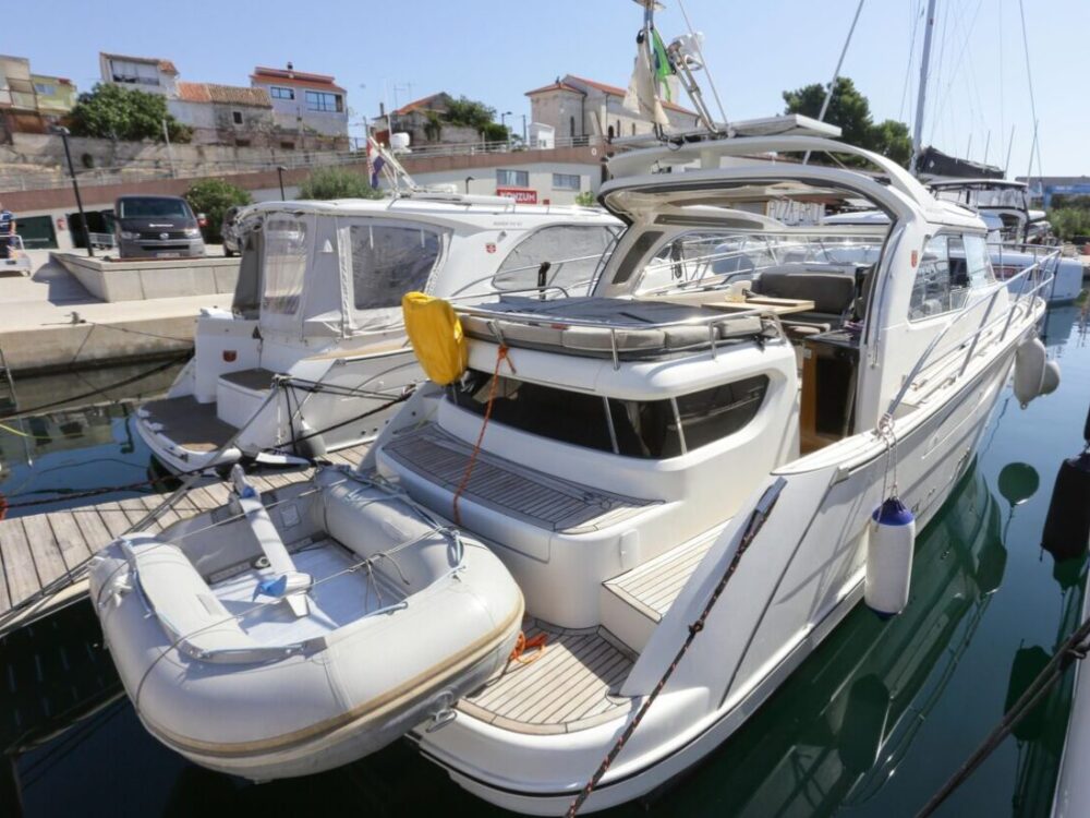 Marex 320 Aft Cabin Cruiser (powerboat)