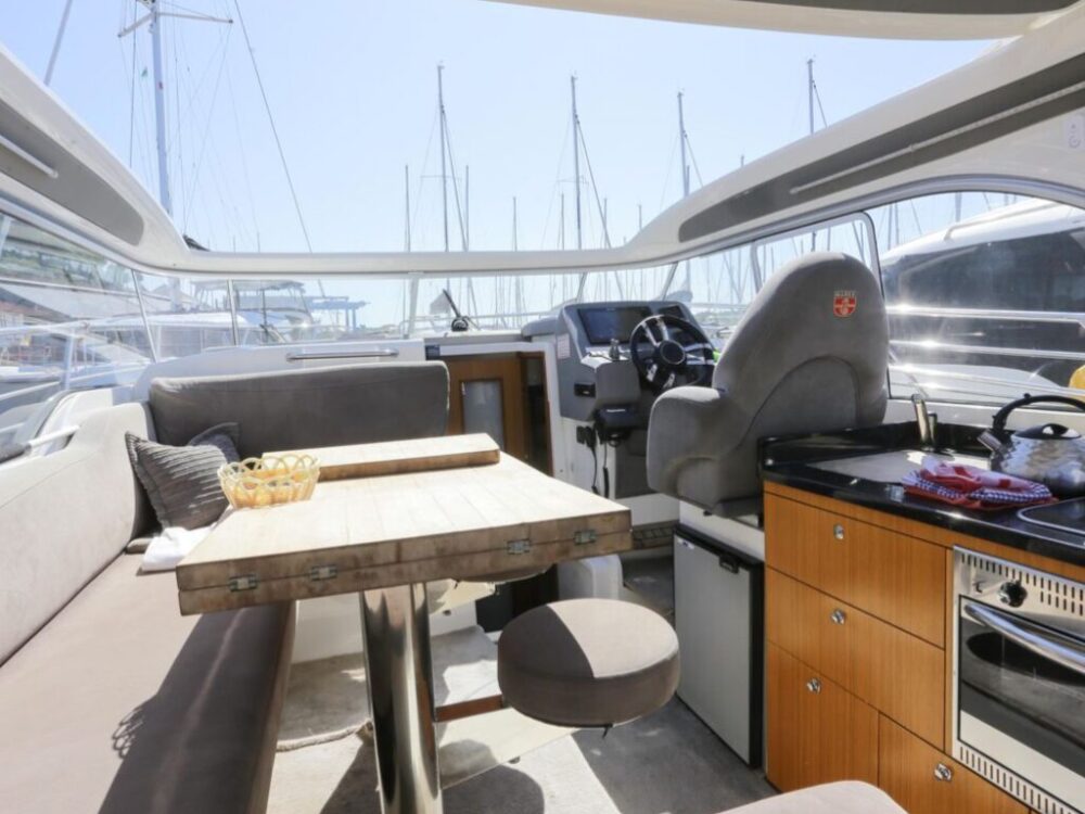 Marex 320 Aft Cabin Cruiser (powerboat)