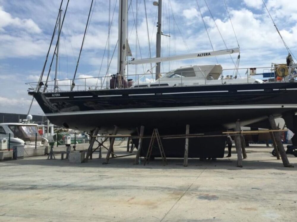 Van Dam Nordia Pilot House Cruiser 58