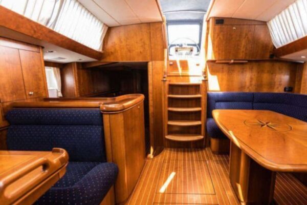 Van Dam Nordia Pilot House Cruiser 58