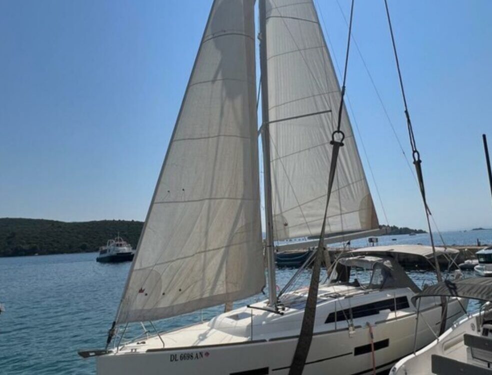 Dufour 382 Grand Large