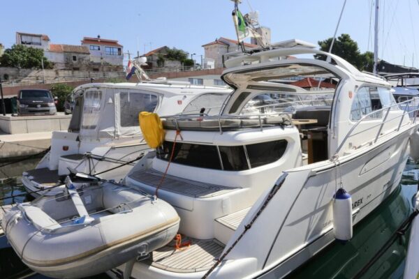 Marex 320 Aft Cabin Cruiser (powerboat)