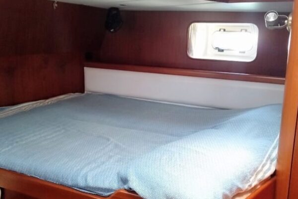 Van Dam Nordia Pilot House Cruiser 58
