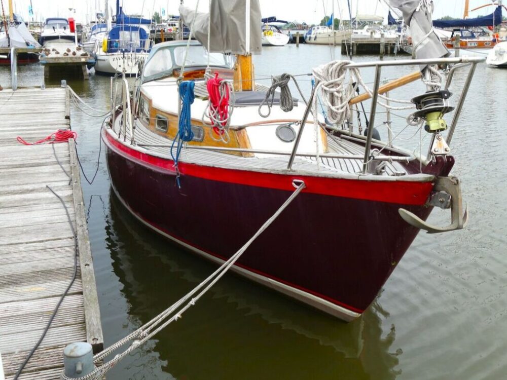 Trewes Commodore (sailboat) for sale